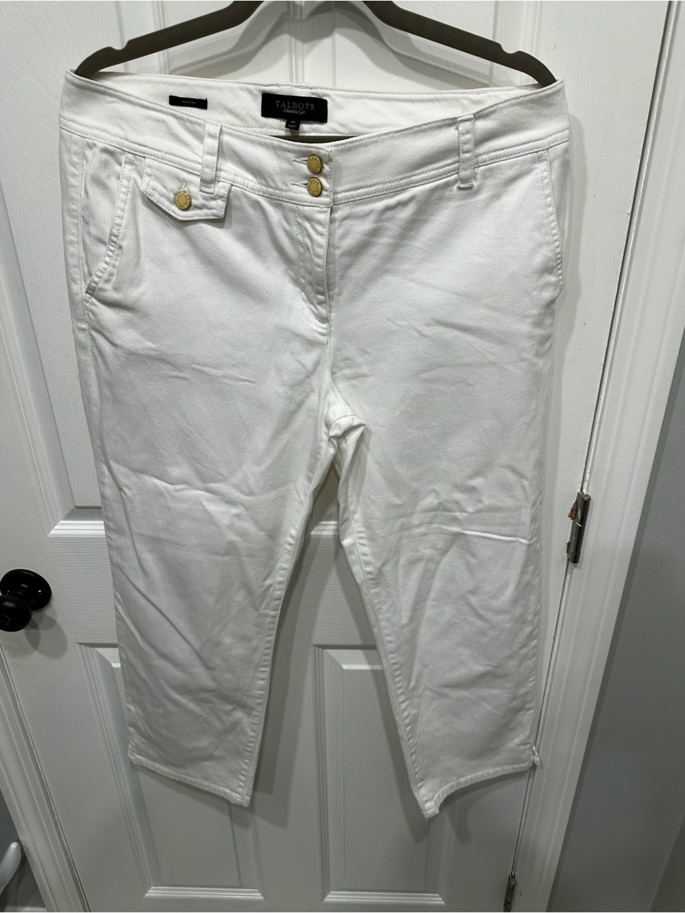 Talbots White Cropped Ankle Jeans with Gold Accent Buttons